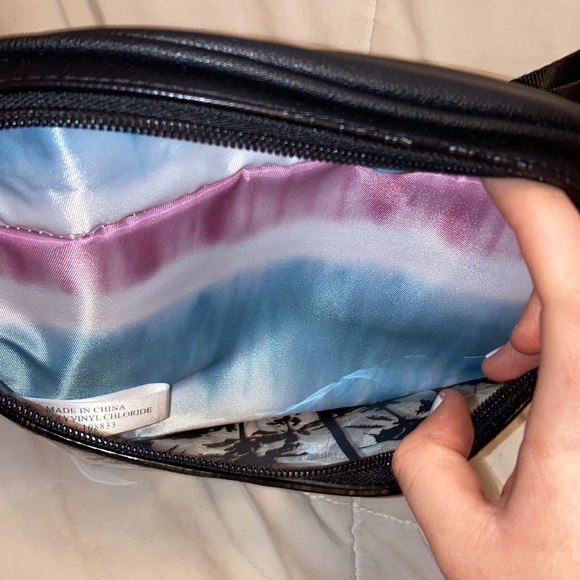 Juicy Couture Fanny pack 💓 - Picture 3 of 3